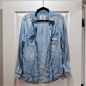 Mossimo Light Blue Striped Chambray Button Down Shirt, Boyfriend Fit, Medium